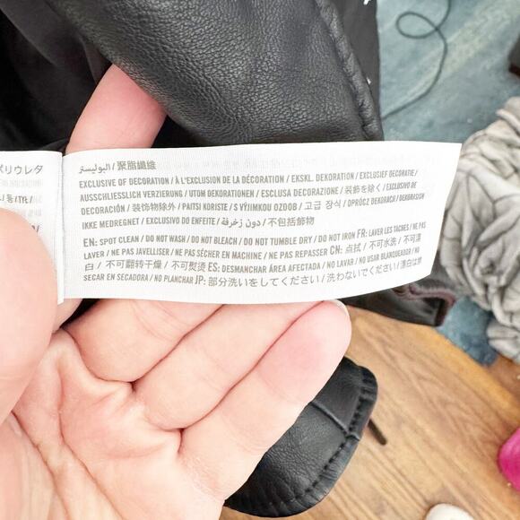 Abercrombie & Fitch Faux Leather Daisy Painted Black Moto Jacket Floral Unique - Picture 13 of 14